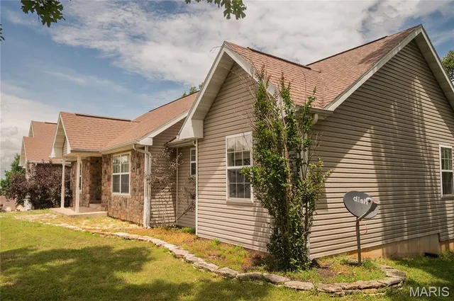 $345,000 | 109 Summit Pass, Waynesville, MO 65583
