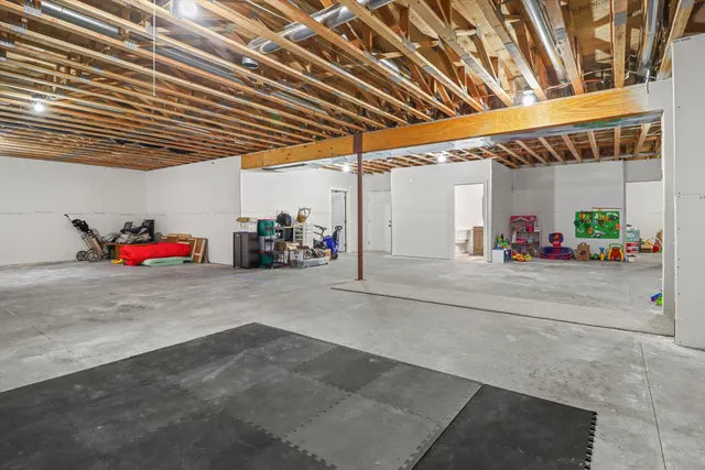 $725,000 | W399-s10935 Connor Drive, Eagle, WI 53119