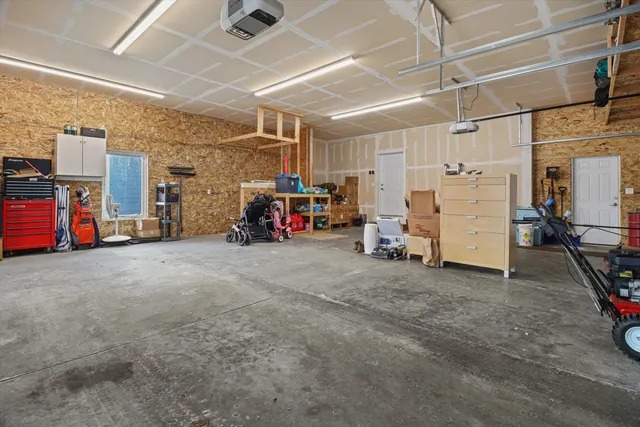 $725,000 | W399-s10935 Connor Drive, Eagle, WI 53119