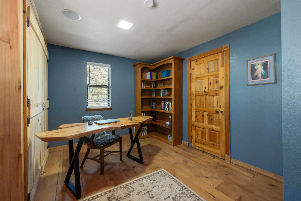 17707 Skeen Ranch Road Chiloquin, OR 97624 - Photo 54 of 88 17707SkeenRanchRd-125