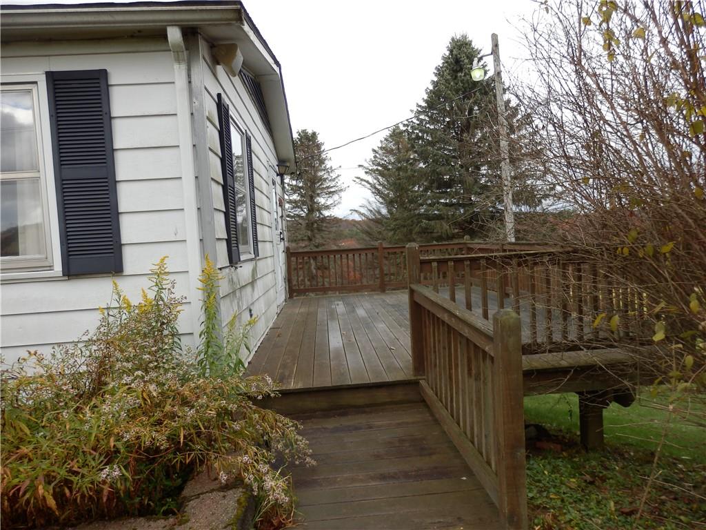 684 Stutzmantown Road Friedens, PA 15541 - Photo 2 of 16 Gallery Image 2