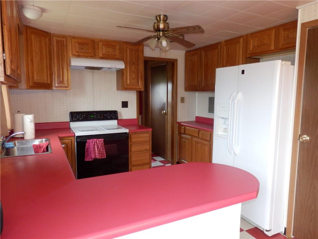 684 Stutzmantown Road Friedens, PA 15541 - Photo 7 of 16 Gallery Image 7
