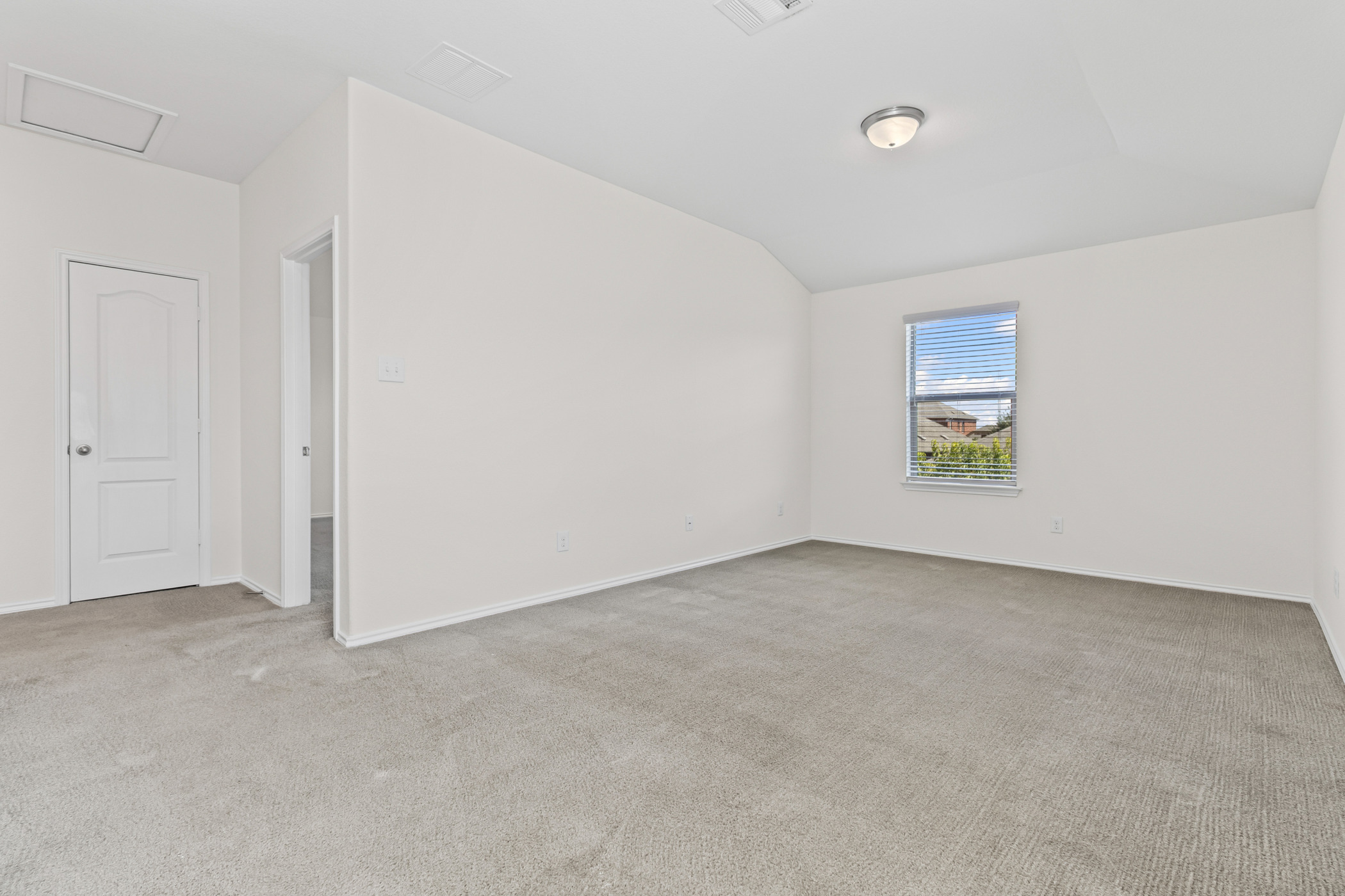 17015 Gibbons Path Round Rock, TX 78664 - Photo 17 of 29 an empty room with windows