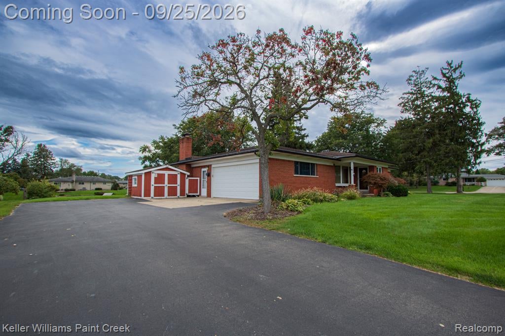 5030 Stellar Road Utica, MI 48316 - Photo 2 of 49 Gallery Image 2
