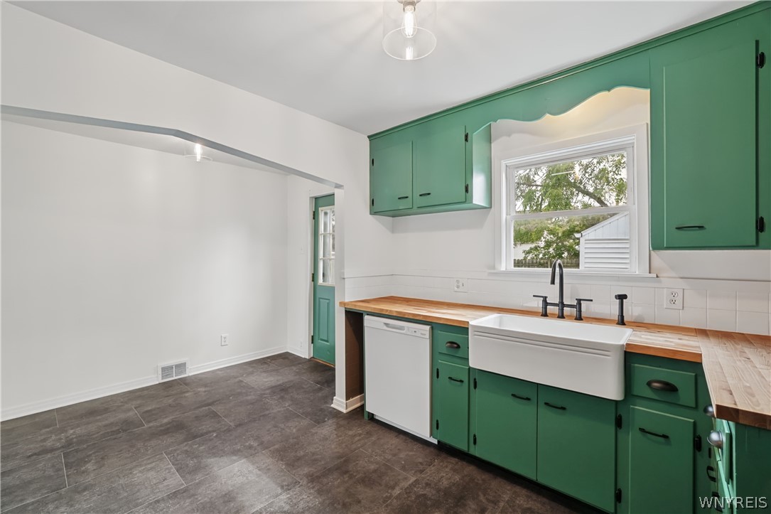 2635 Porter Road Niagara Falls, NY 14305 - Photo 10 of 28 Gallery Image 10