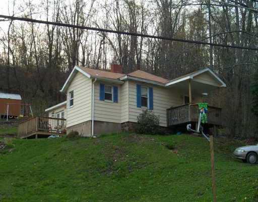 1690 Edgewood Road Beaver Falls, PA 15010 - Photo 1 of 1 Gallery Image 1