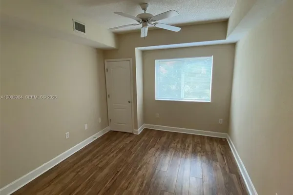 $2,885 | 6001 Southwest 70th Street, Unit 342, South Miami, FL 33143