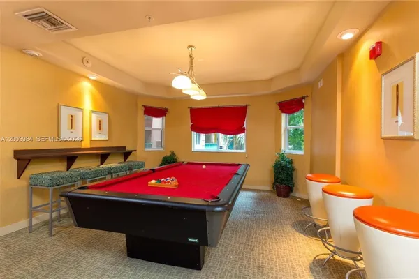 $2,885 | 6001 Southwest 70th Street, Unit 342, South Miami, FL 33143