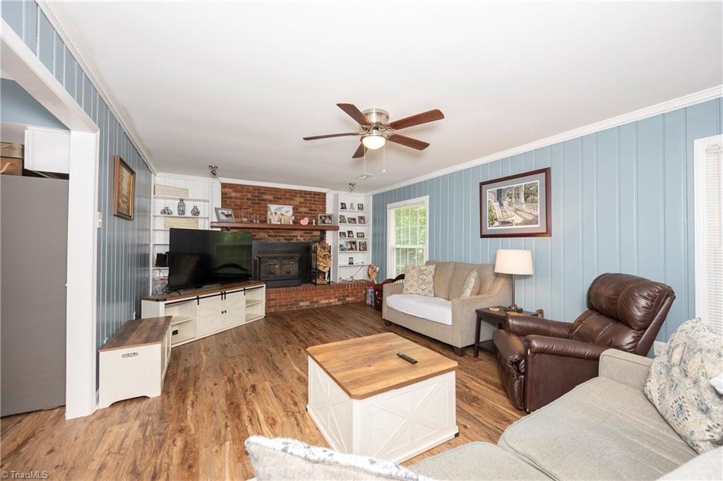 6404 Walnut Cove Road Walkertown, NC 27051 - Photo 9 of 44