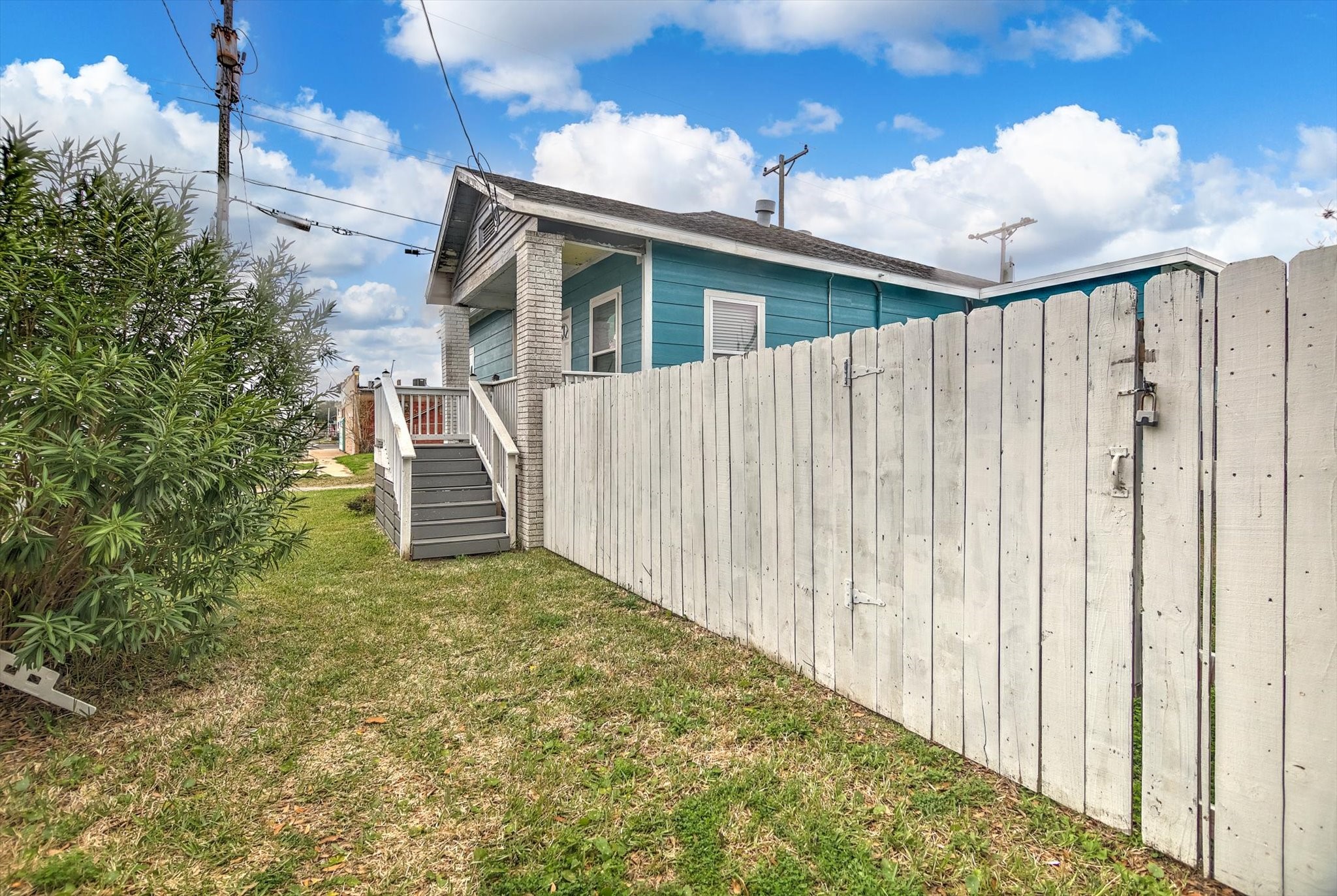 905 43rd Street Galveston, TX 77550 - Photo 25 of 43