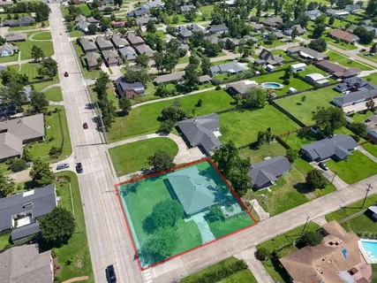 $395,000 | 3591 Lake Street, Lake Charles, LA 70605