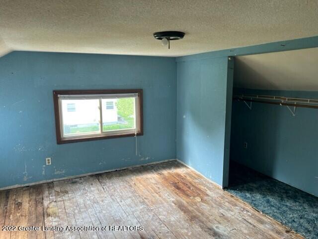 6314 Sommerset Road Lansing, MI 48911 - Photo 13 of 22 14