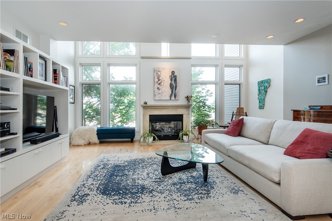 2301 Edgehill Road Cleveland, OH 44106 - Photo 4 of 25 Gallery Image 4