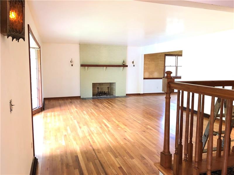 159 Hilton Road Greensburg, PA 15601 - Photo 4 of 22 Love the Hardwood floors.