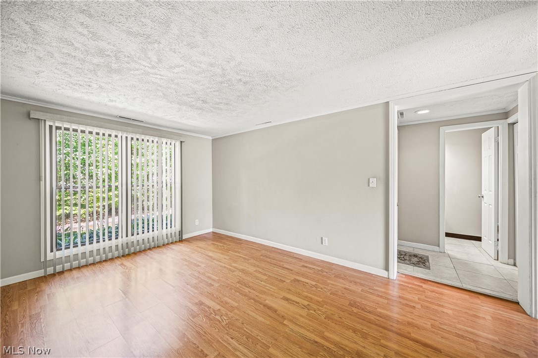 938 Som Center Road Cleveland, OH 44143 - Photo 9 of 35 Gallery Image 9