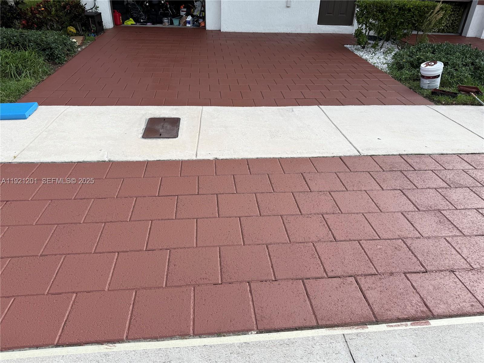 3378 West 100th Terrace, Unit 3378 Hialeah, FL 33018 - Photo 3 of 41 a view of a terrace