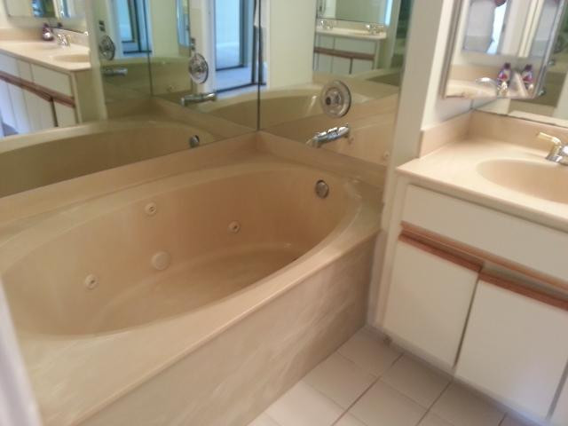 8165 Boca Rio Drive, Unit 8165 Boca Raton, FL 33433 - Photo 10 of 12 Master Bath/Spa
