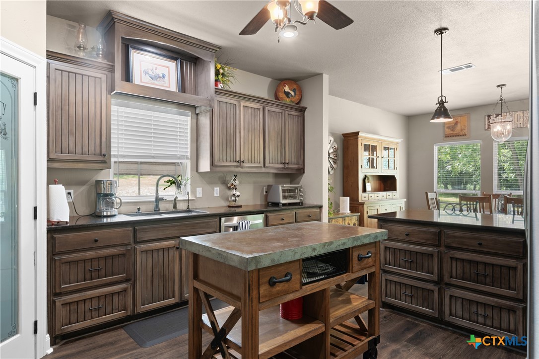 555 East Rio Poco Street Little River-Academy, TX 76554 - Photo 15 of 47