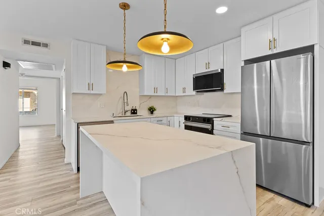 $549,950 | 21921 Rimhurst Drive, Unit 128F, Lake Forest, CA 92630