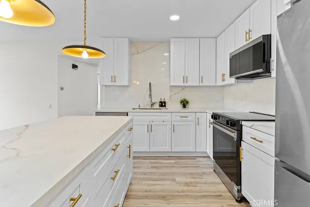 $549,950 | 21921 Rimhurst Drive, Unit 128F, Lake Forest, CA 92630