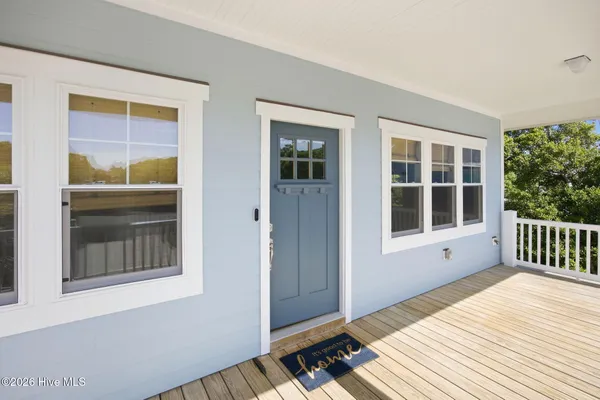 $1,174,900 | 108 Dorothy Court, Emerald Isle, NC 28594