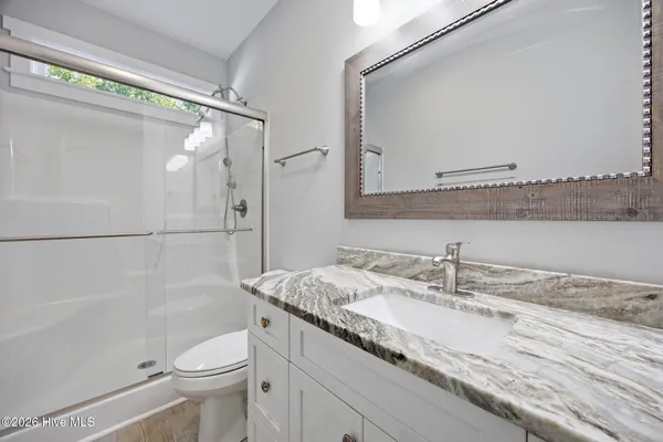 $1,174,900 | 108 Dorothy Court, Emerald Isle, NC 28594