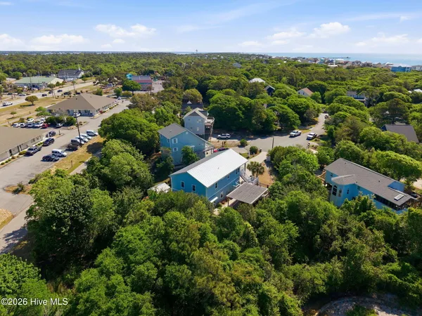 $1,174,900 | 108 Dorothy Court, Emerald Isle, NC 28594