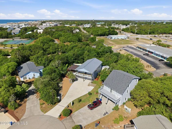 $1,174,900 | 108 Dorothy Court, Emerald Isle, NC 28594