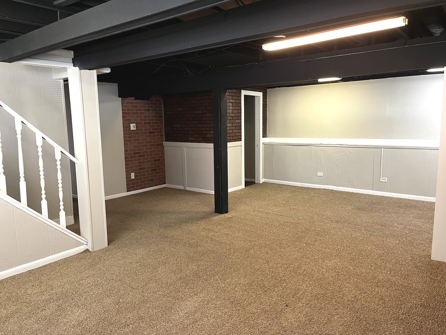 16524 Woodlawn W Avenue South Holland, IL 60473 - Photo 18 of 20 a view of an empty room