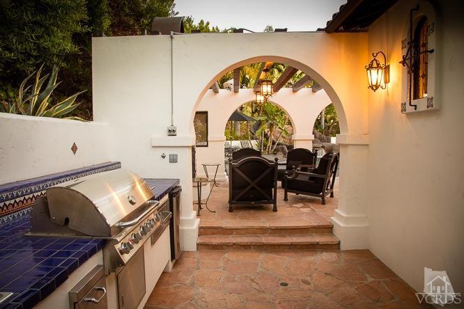 2016 Rayshire Street Thousand Oaks, CA 91362 - Photo 46 of 66 a view of living room with furniture and a fireplace