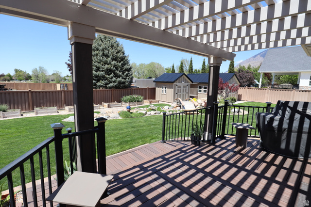 1055 North 1000 East Mapleton, UT 84664 - Photo 78 of 112 Composite deck with a white slatted pergola