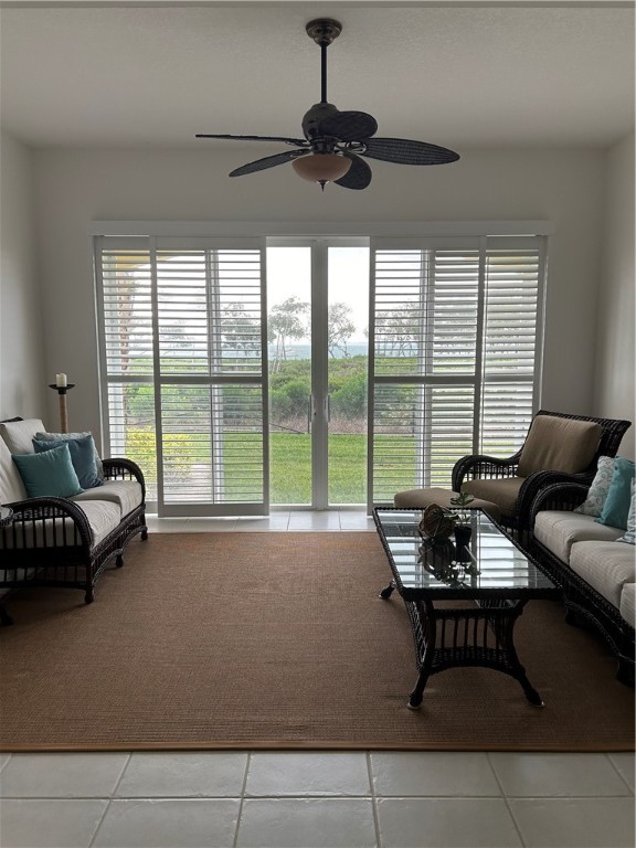 24 Harbour Isle Drive West, Unit 104 Fort Pierce, FL 34949 - Photo 4 of 17