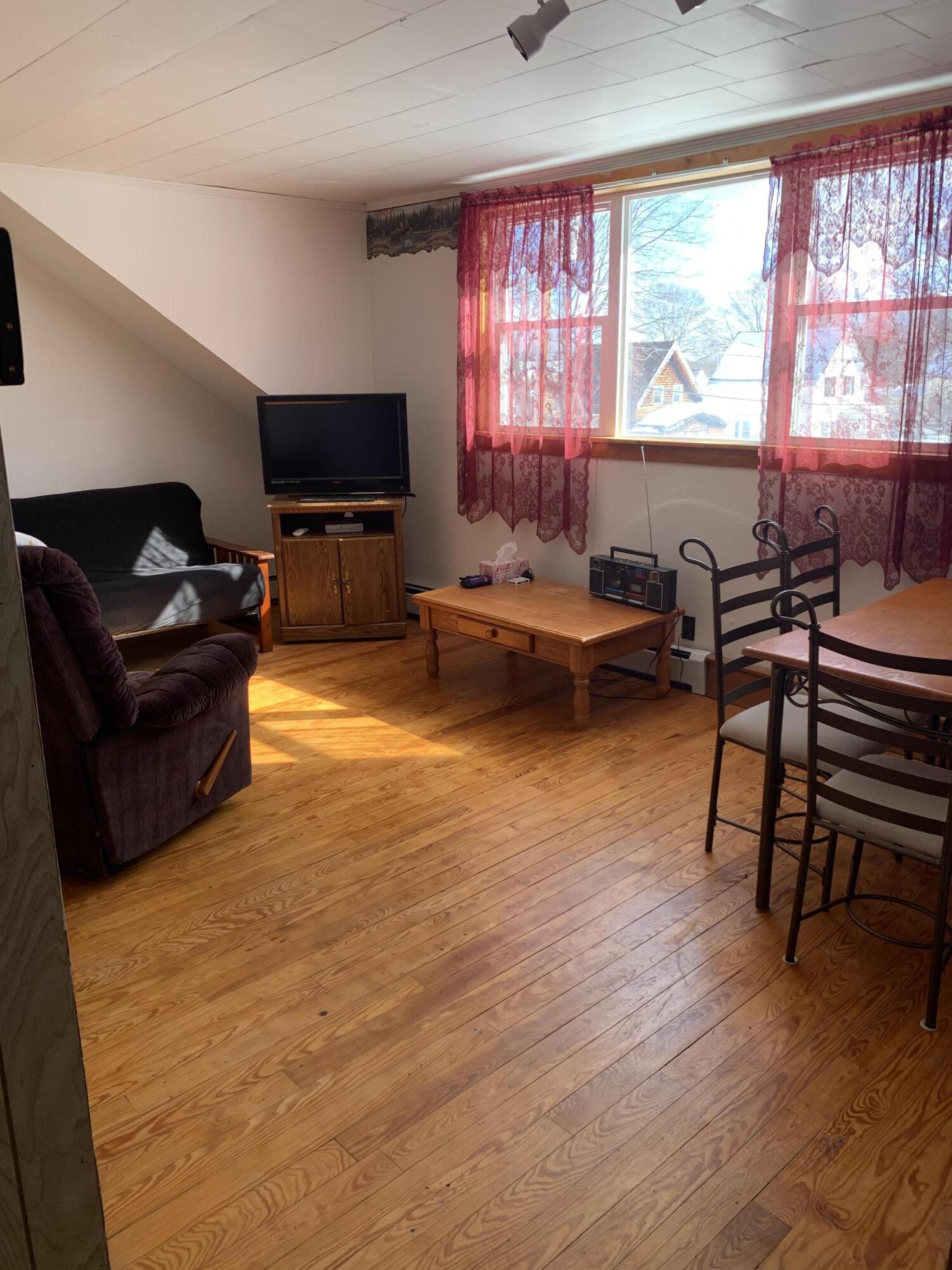 178 Knox Street Millinocket, ME 04462 - Photo 11 of 15 upstairs living room