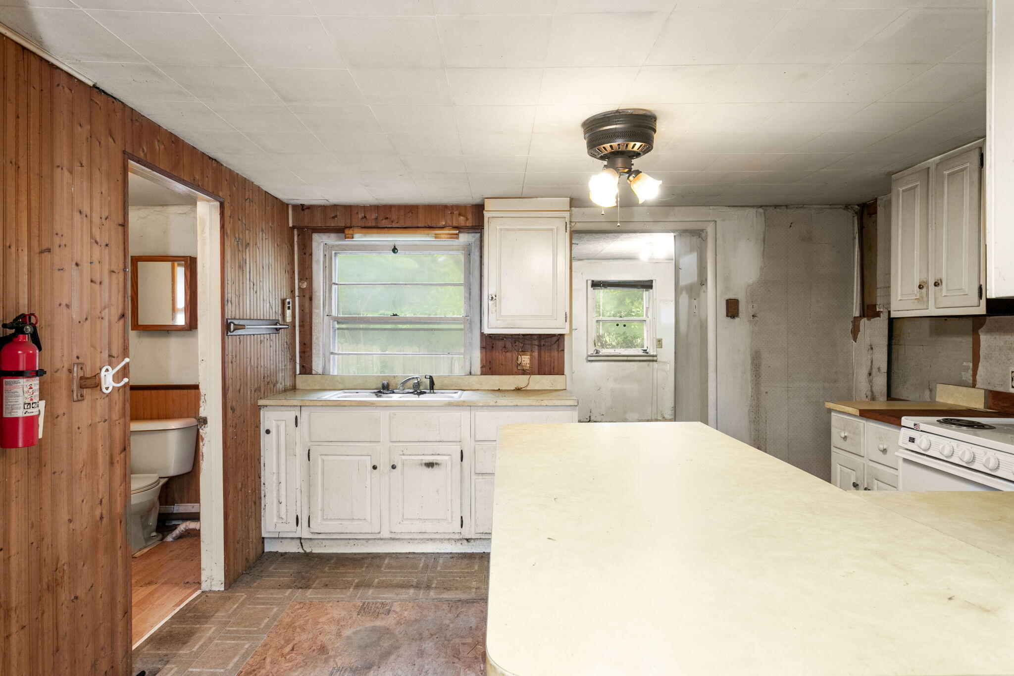 69408 Elkhart Road Edwardsburg, MI 49112 - Photo 5 of 19 6-web-or-mls-006