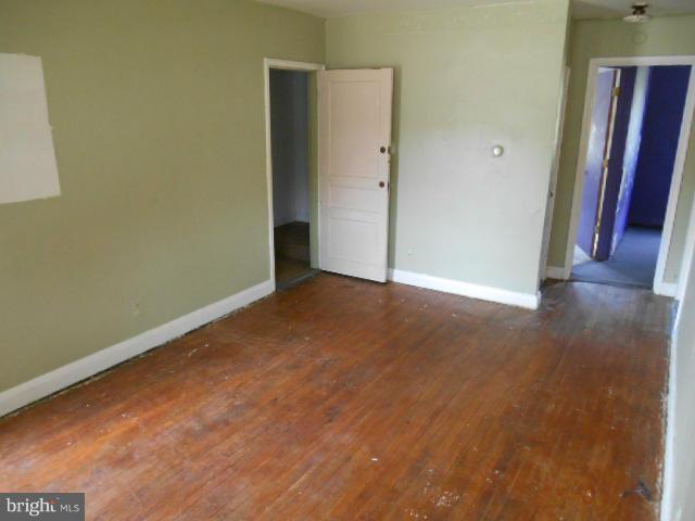 6935 Reisterstown Road Baltimore, MD 21215 - Photo 3 of 20 Living Room