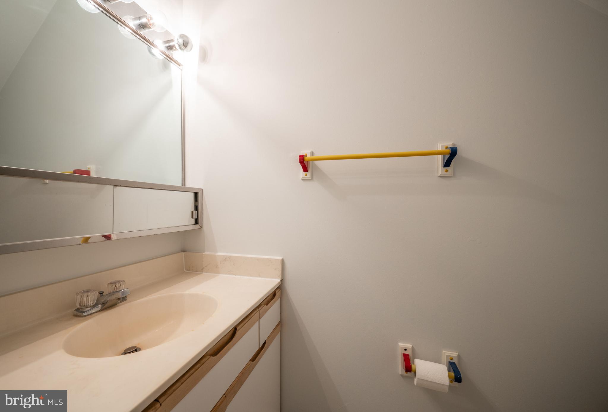 503 Groff Court Northeast Washington, DC 20002 - Photo 21 of 48 half bath off foyer