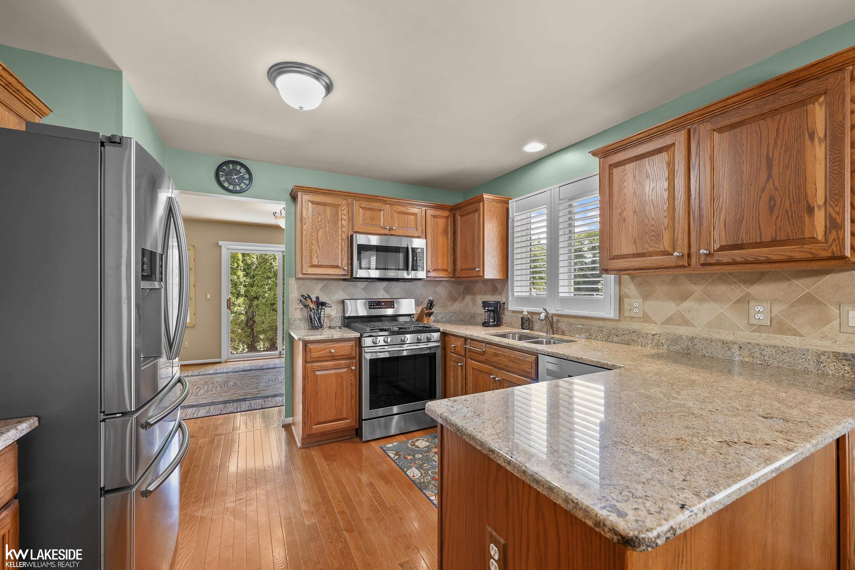 40134 Riverbend Drive Sterling Heights, MI 48310 - Photo 15 of 42