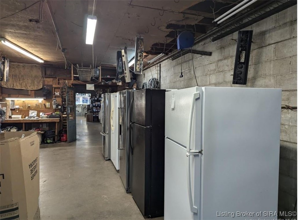 316 West Main Street Madison, IN 47250 - Photo 15 of 19