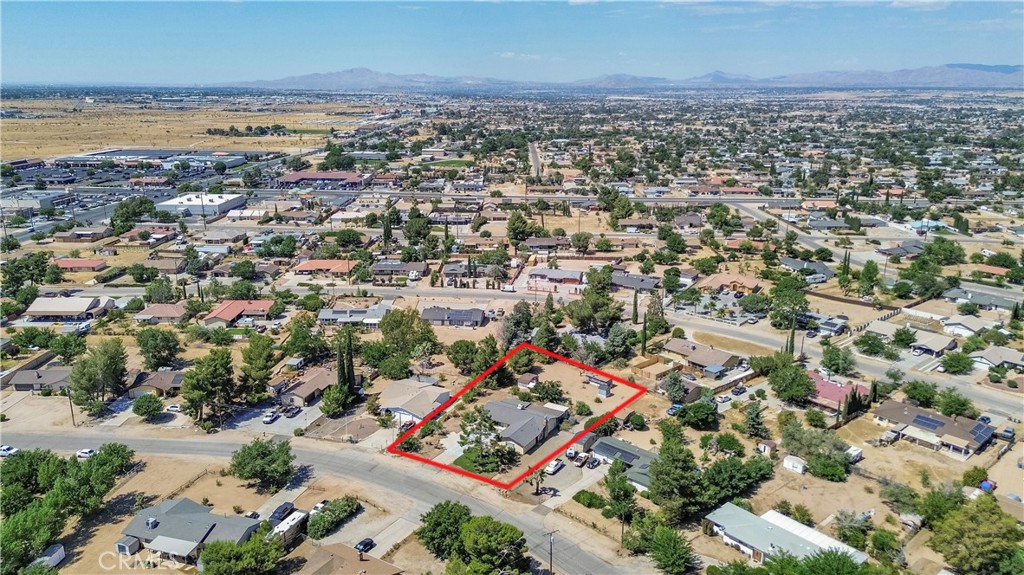 17516 Olive Street Hesperia, CA 92345 - Photo 32 of 32 an aerial view of residential building and lake