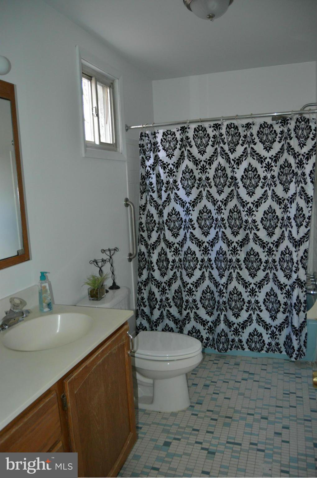 3913 Elby Street Silver Spring, MD 20906 - Photo 17 of 30 Bathroom