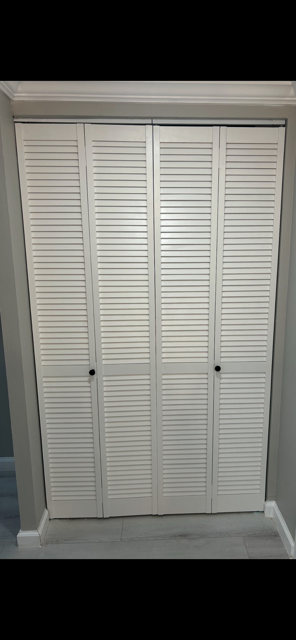 2016 Main Street, Unit 903 Houston, TX 77002 - Photo 24 of 25 Laundry Doors