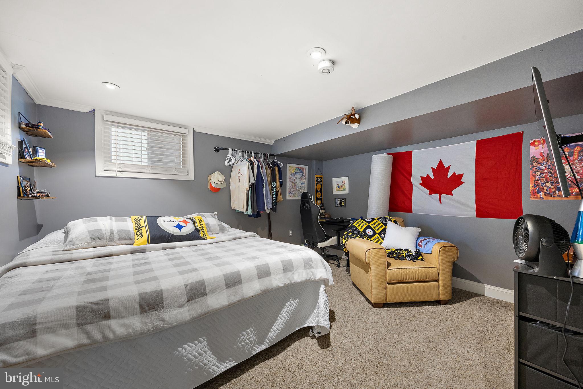 1400 Carson Road Wilmington, DE 19803 - Photo 36 of 44 a bedroom with furniture and window