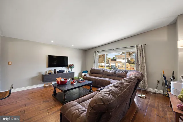 $569,900 | 1400 Carson Road, Wilmington, DE 19803