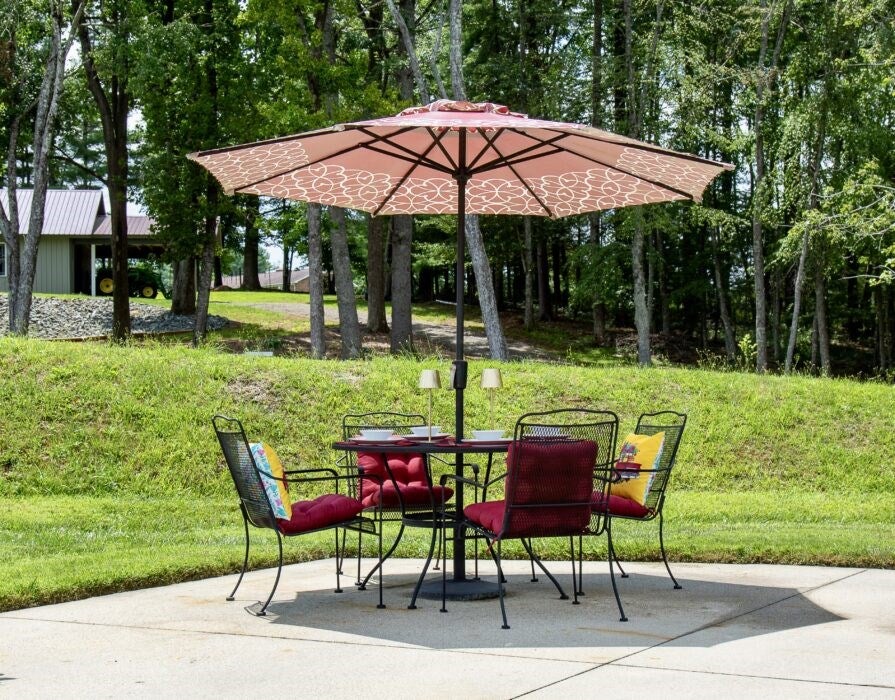 2524 Edmonds Road Galax, VA 24333 - Photo 3 of 10 Gallery Image 3