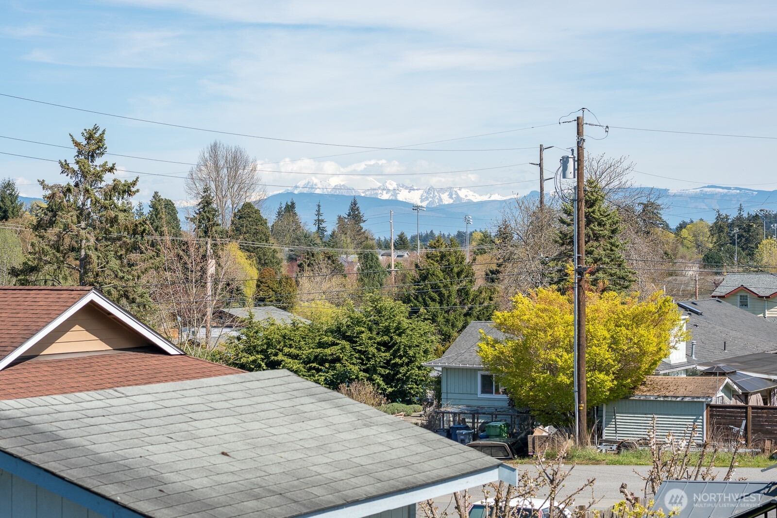 2412 16th Street Anacortes, WA 98221 - Photo 3 of 40