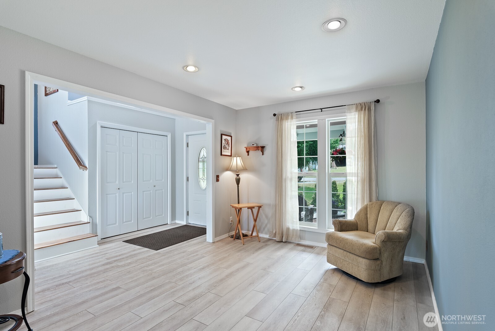2412 16th Street Anacortes, WA 98221 - Photo 5 of 40