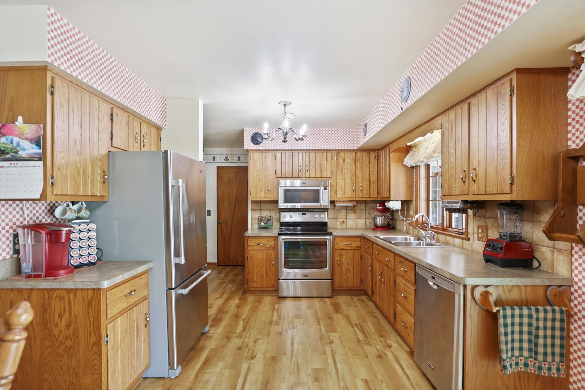 11155 South Evergreen Road Birch Run, MI 48415 - Photo 14 of 56