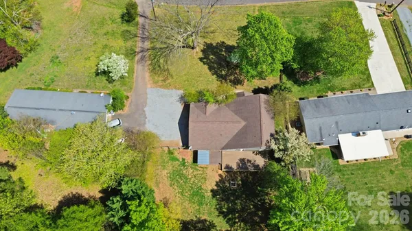 $495,000 | 2036 Hickory Hills Drive, Denver, NC 28037