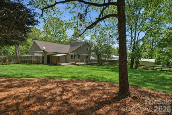 $495,000 | 2036 Hickory Hills Drive, Denver, NC 28037