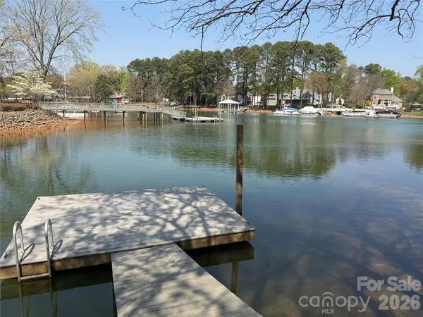 $495,000 | 2036 Hickory Hills Drive, Denver, NC 28037